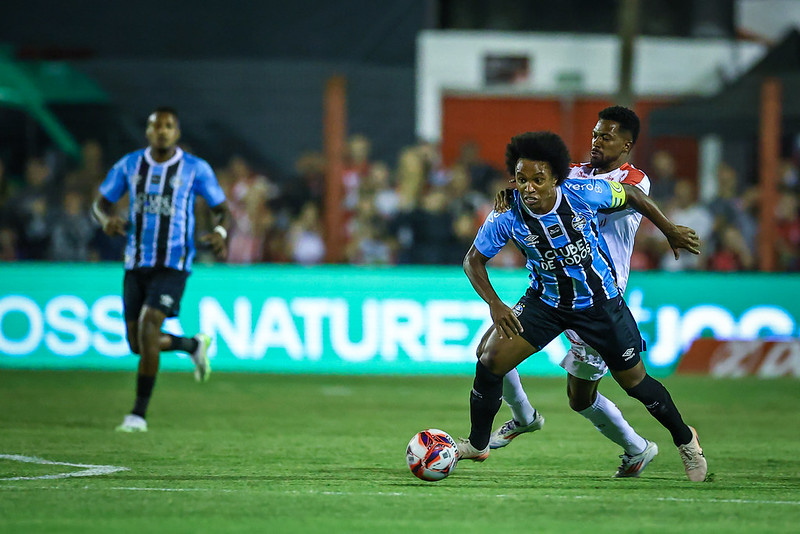 Willian jogo Grêmio 