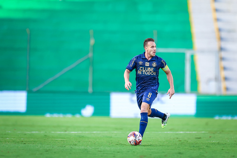Arthur desfalca grêmio