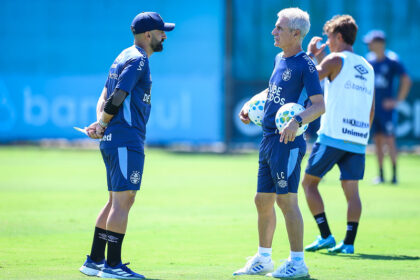 Grêmio inicia semana